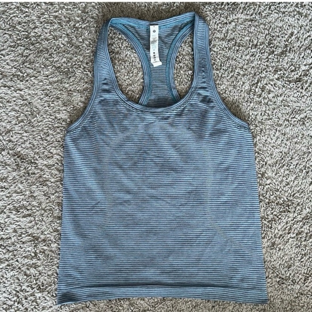Lululemon Swiftly Tech Waist Length Tank Top - Size 6